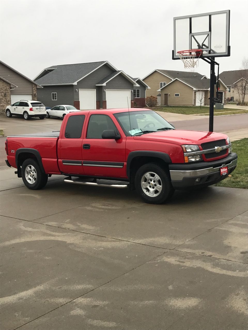 2005 Chevrolet Silverado 1500HD LT | Hartford, SD, Victory Red (Red & Orange), 4 Wheel