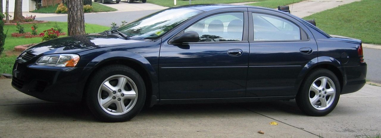 2005 Dodge Stratus R/T | Parker, SD, Deep Blue Pearlcoat (Blue), Front Wheel