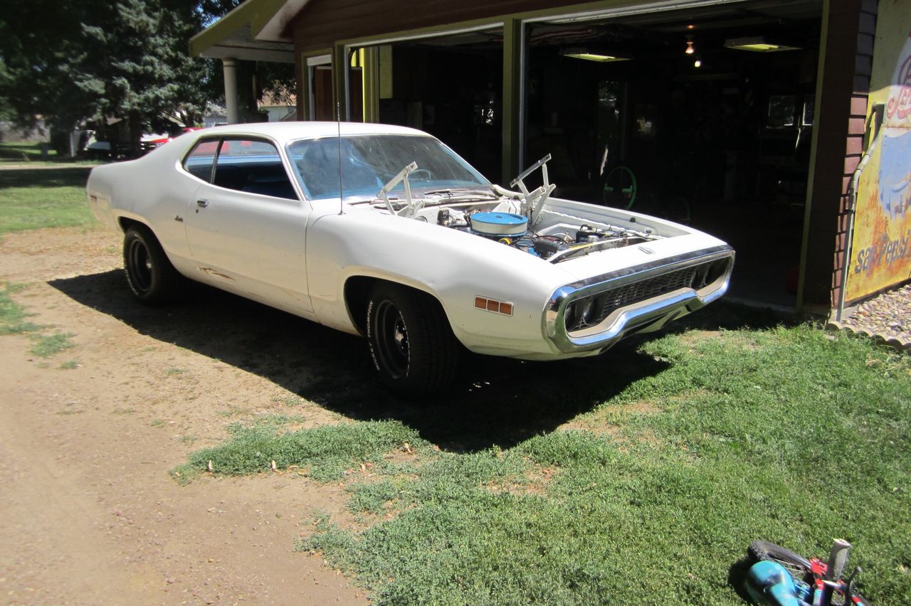 1971 Plymouth Satellite | Tea, SD, White