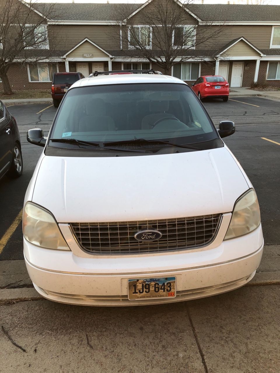 2005 Ford Freestar SES | Sioux Falls, SD, Vibrant White Clearcoat (White), Front Wheel