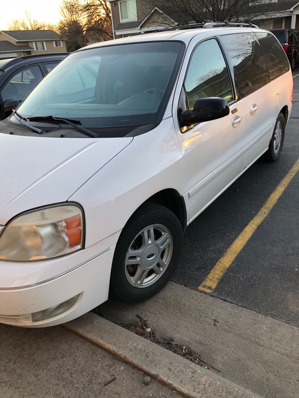 2005 Ford Freestar SES | Sioux Falls, SD, Vibrant White Clearcoat (White), Front Wheel