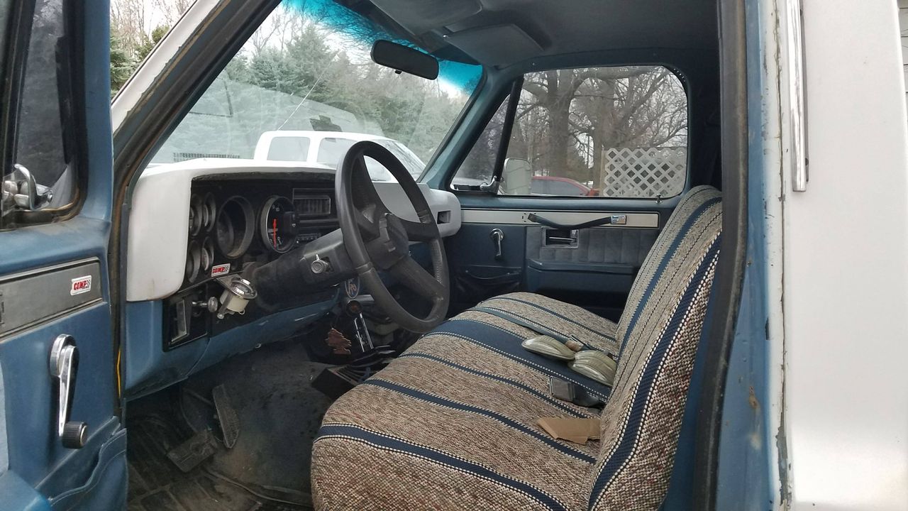 1987 Chevrolet C/K 20 Series White/blue | Sioux Falls, SD, White