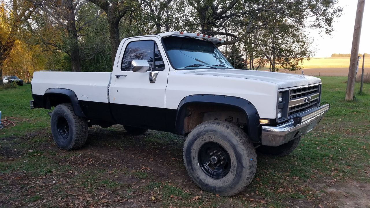 1987 Chevrolet C/K 20 Series White/blue | Sioux Falls, SD, White