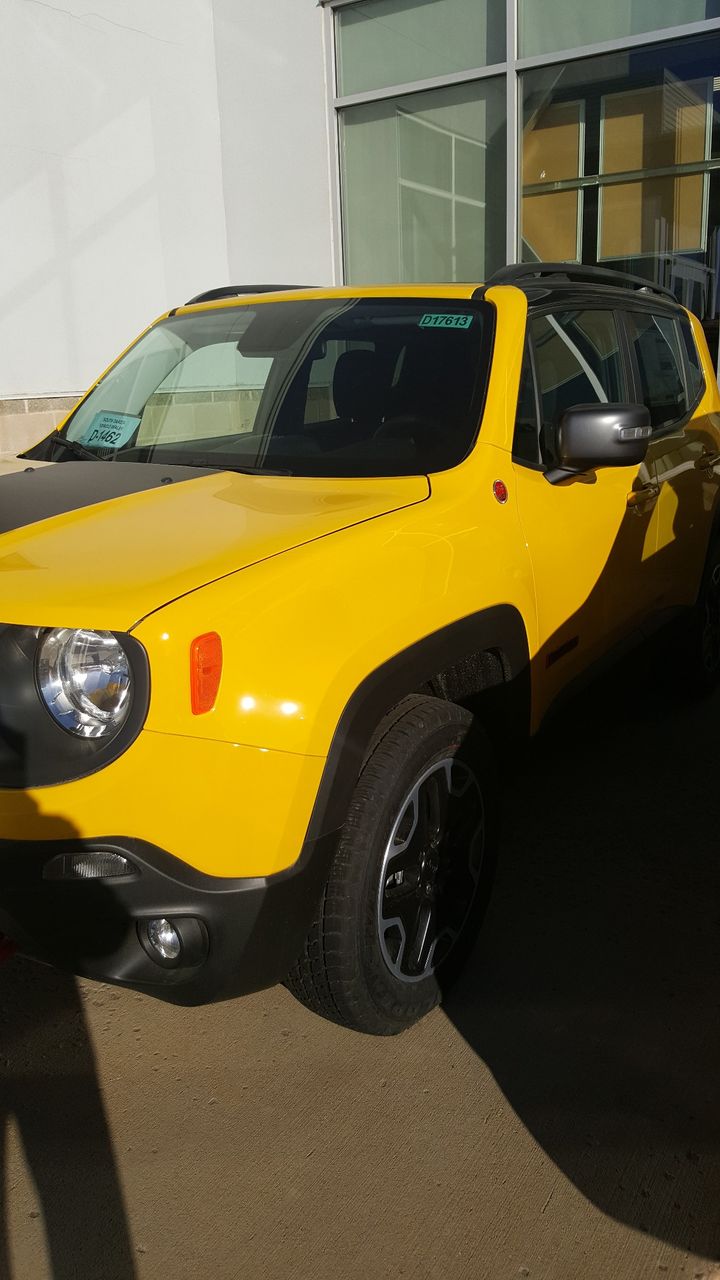 2016 Jeep Renegade Trailhawk | Sioux Falls, SD, Solar Yellow (Yellow), 4x4