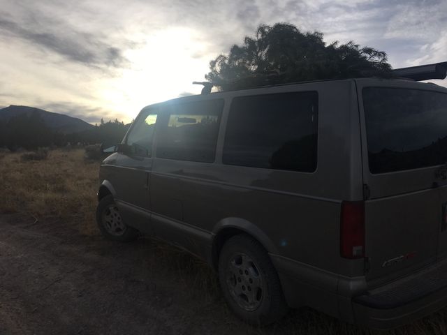 2004 Chevrolet Astro LS, Medium Charcoal Gray/Light Pewter Metallic (Gray), All Wheel