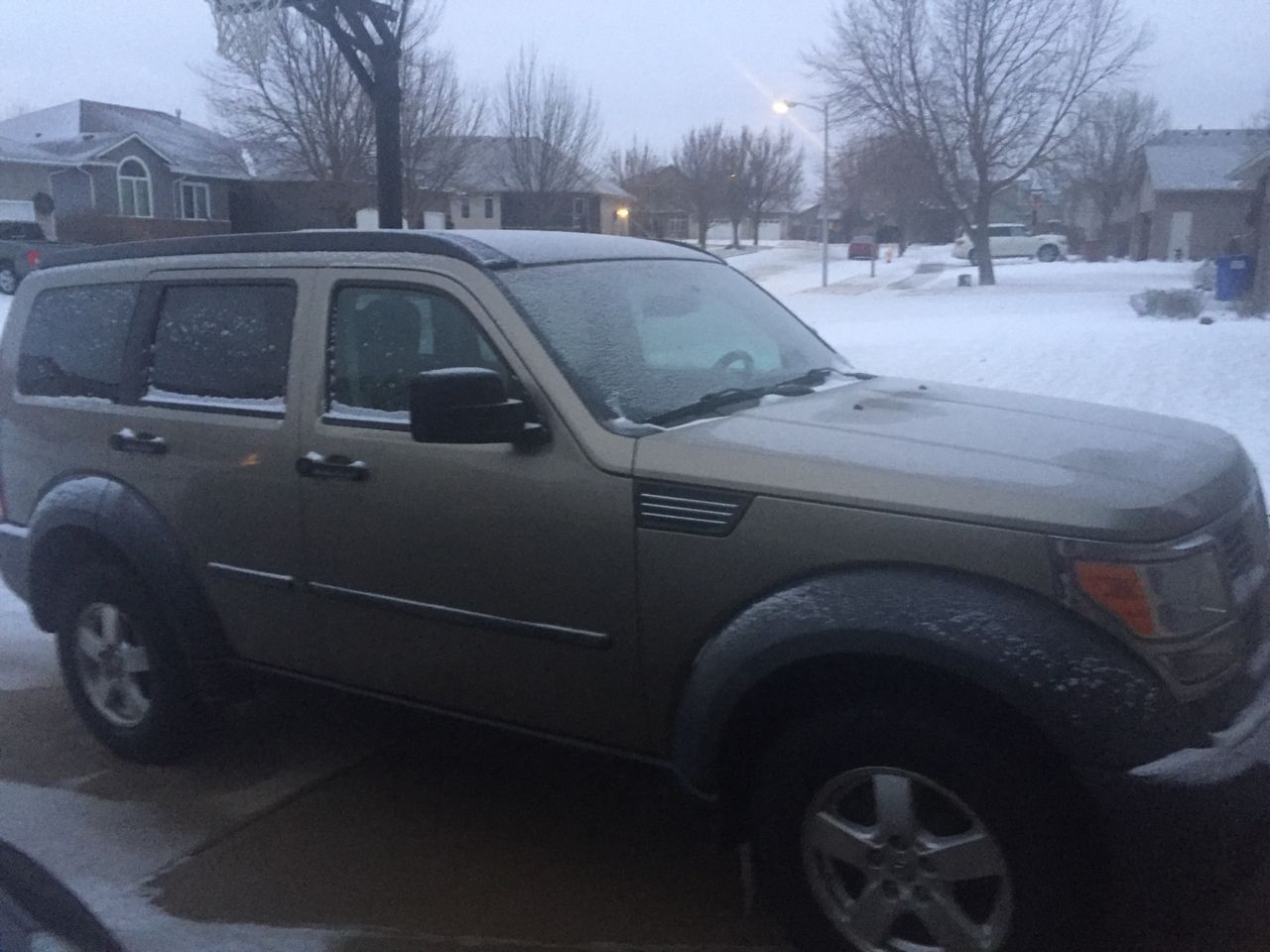 2010 Dodge Nitro SE | Sioux Falls, SD, Light Sandstone Metallic Clear Coat (Gray), 4x4