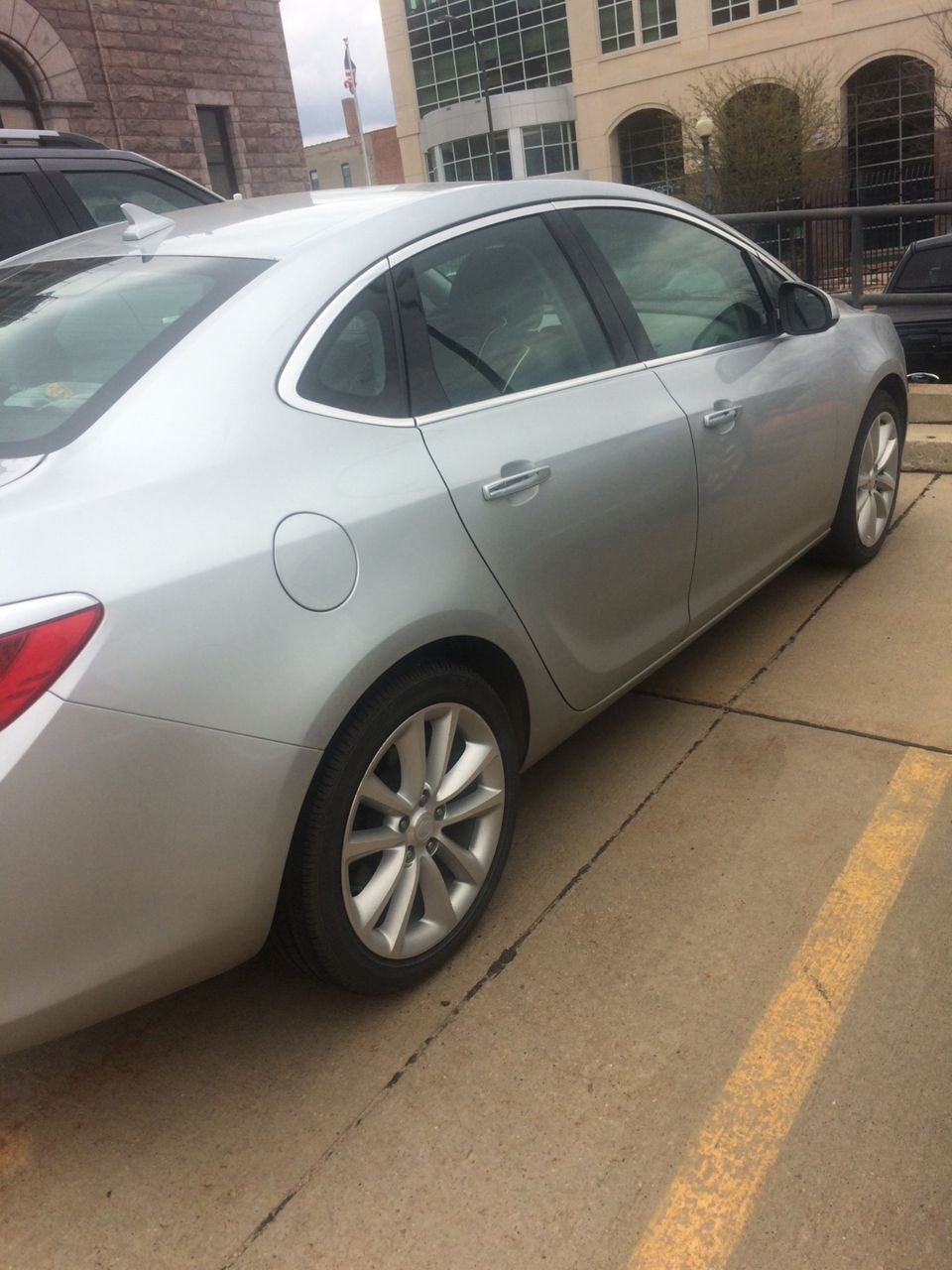 2014 Buick Verano | Sioux Falls, SD, Quicksilver Metallic (Silver), Front Wheel