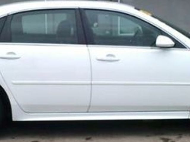 2013 Chevrolet Impala, Summit White (White), Front Wheel