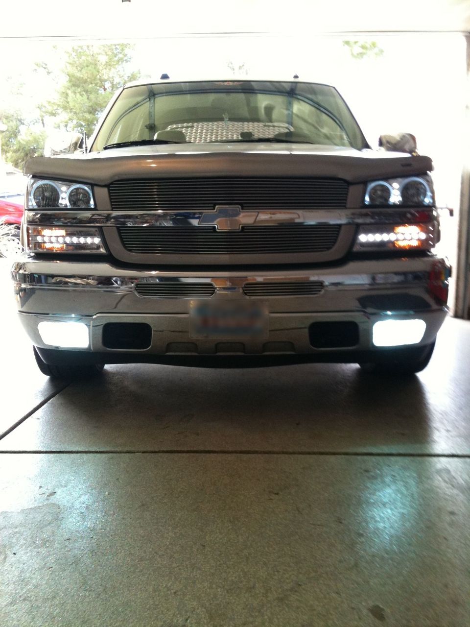 2005 Chevrolet Avalanche 1500 LT | Las Vegas, NV, Silver Birch Metallic (Silver), Rear Wheel