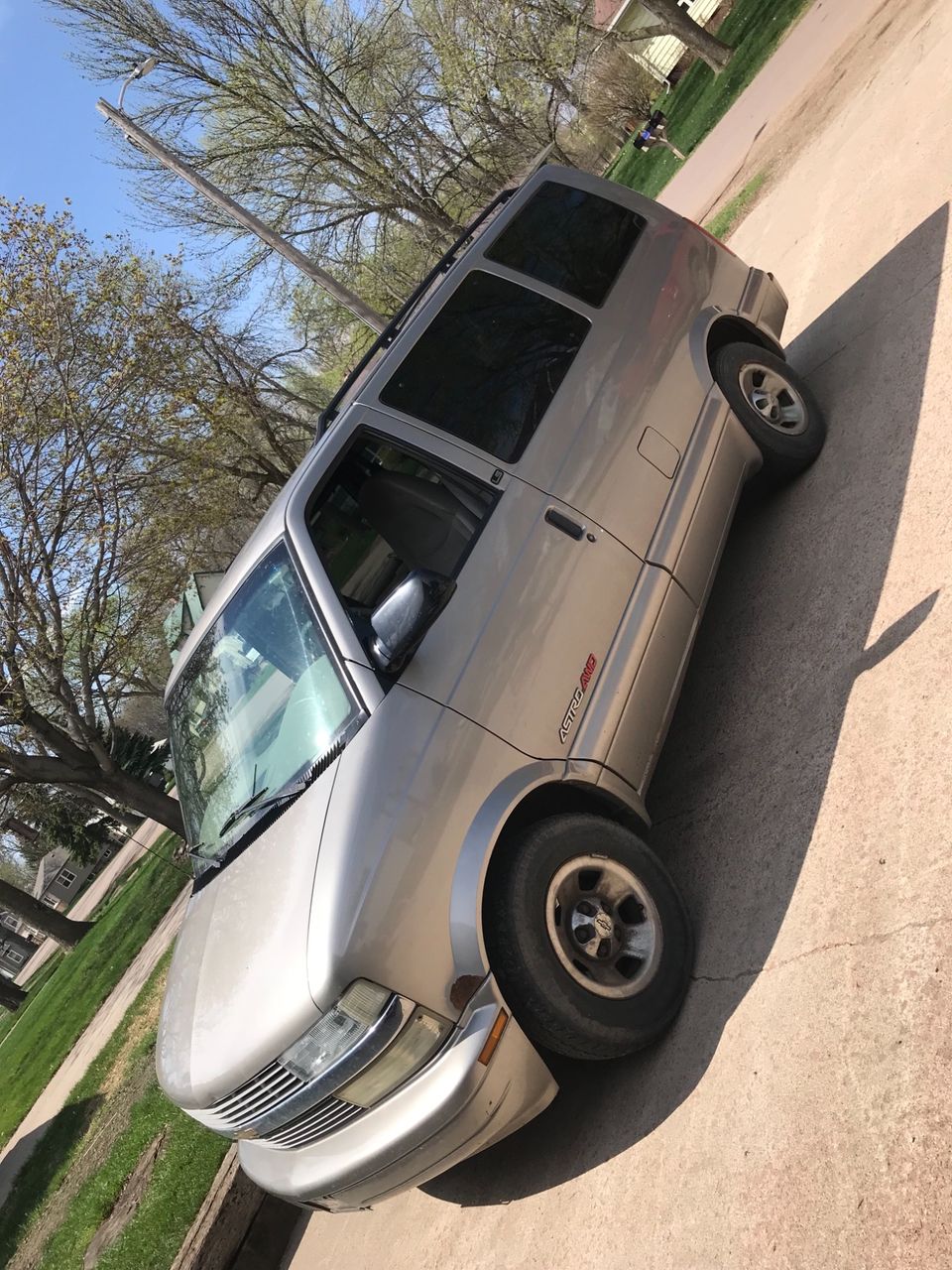 2002 Chevrolet Astro | Colman, SD, Light Pewter Metallic (Gray)