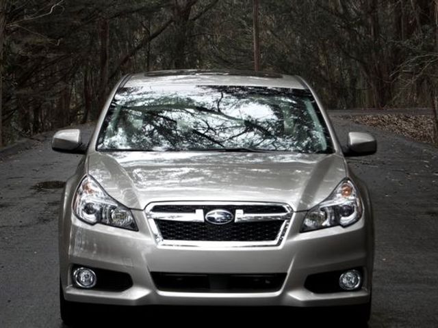 2014 Subaru Legacy 2.5i Limited, Ice Silver Metallic (Silver), All Wheel