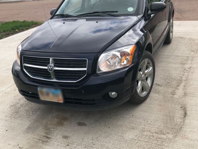 2011 Dodge Caliber Uptown, Blackberry Pearl Coat (Blue), Front Wheel