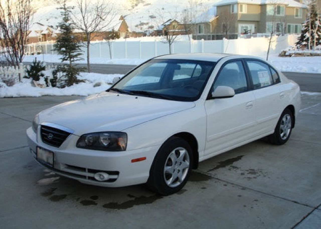 2005 Hyundai Elantra | Vermillion, SD, Nordic White (White), Front Wheel