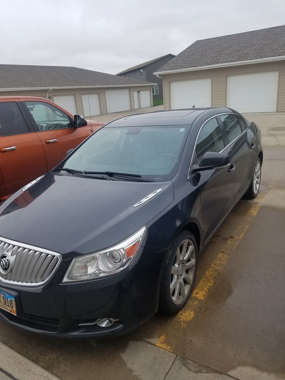 2010 Buick LaCrosse CXS | Tea, SD, Carbon Black Metallic (Black), Front Wheel