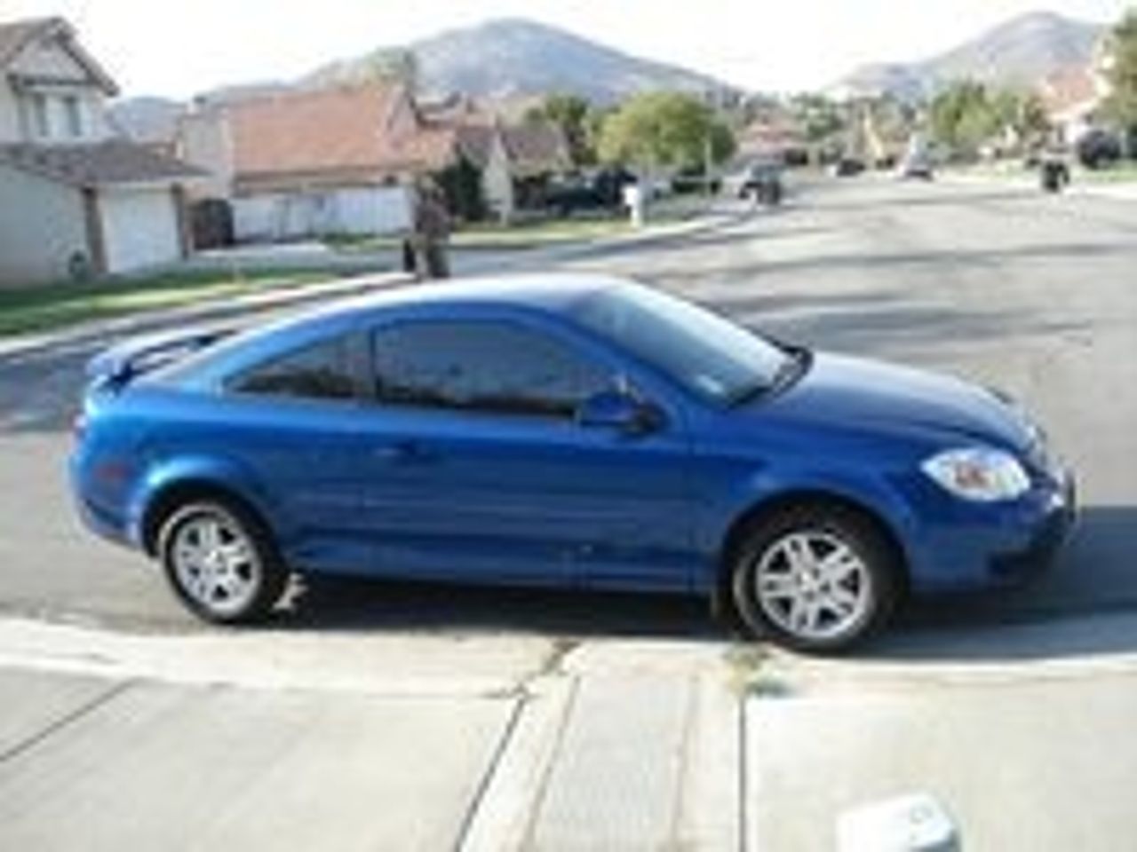 2005 Chevrolet Cobalt Base | Sioux Falls, SD, Arrival Blue Metallic (Blue), Front Wheel