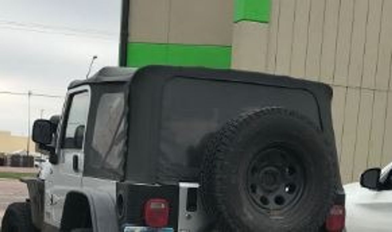 2006 Jeep Wrangler X | Sioux Falls, SD, Bright Silver Metallic Clearcoat (Silver), 4 Wheel