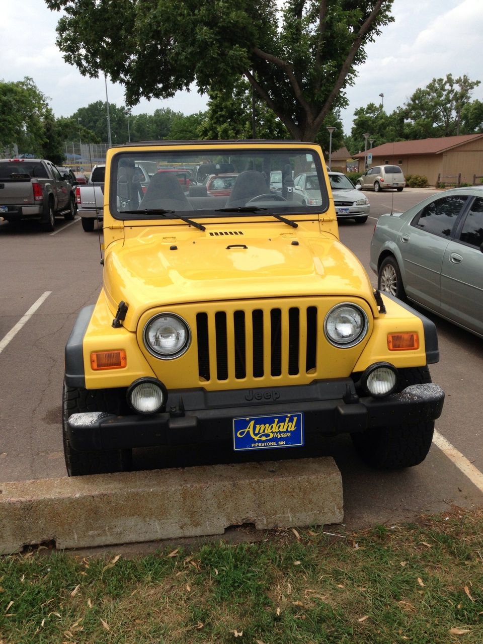 2001 Jeep Wrangler Sport | Sioux Falls, SD, Solar Yellow CC/Black HT (Yellow), 4 Wheel