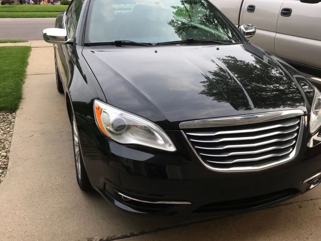 2011 Chrysler 200 Convertible Limited, Brilliant Black Crystal Pearl Coat (Black), Front Wheel