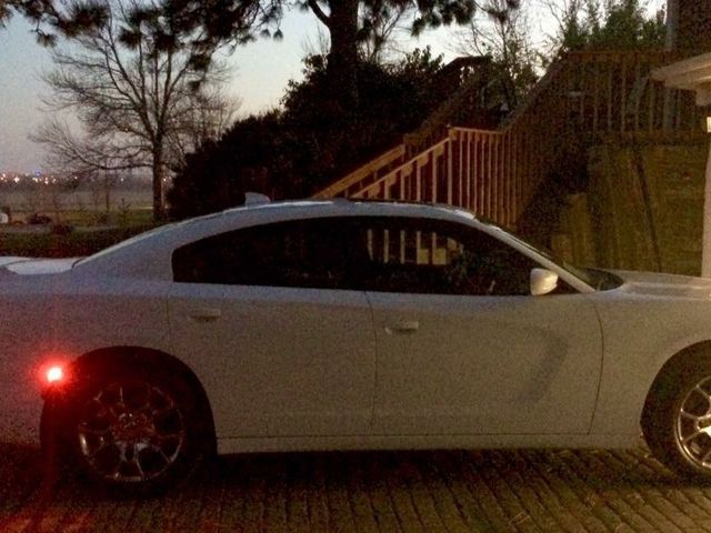2016 Dodge Charger, Bright White Clear Coat (White)