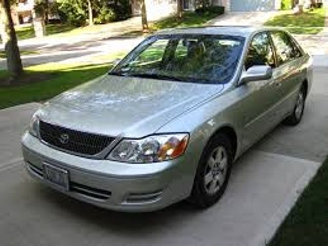 2001 Toyota Avalon XL, Silver Spruce (Silver), Front Wheel