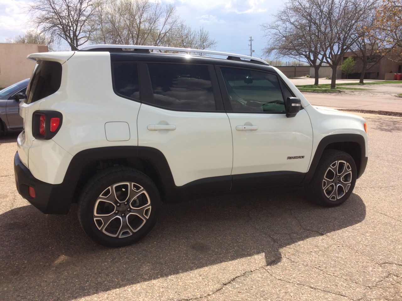 2016 Jeep Renegade Limited | Sioux Falls, SD, Alpine White (White), 4x4