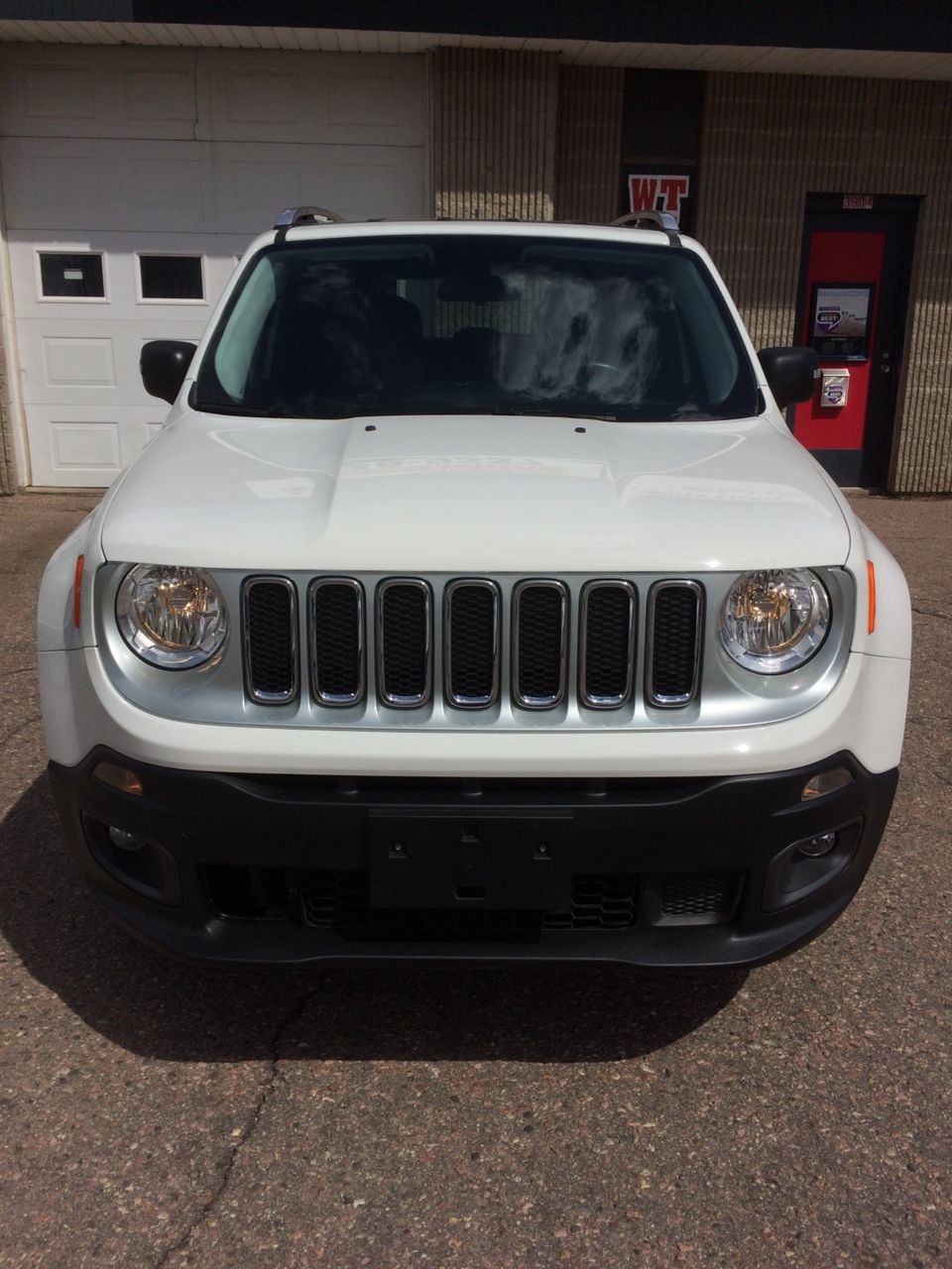 2016 Jeep Renegade Limited | Sioux Falls, SD, Alpine White (White), 4x4