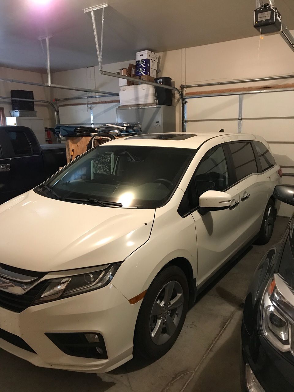 2018 Honda Odyssey | Sheldon, IA, White Diamond Pearl (White), Front Wheel
