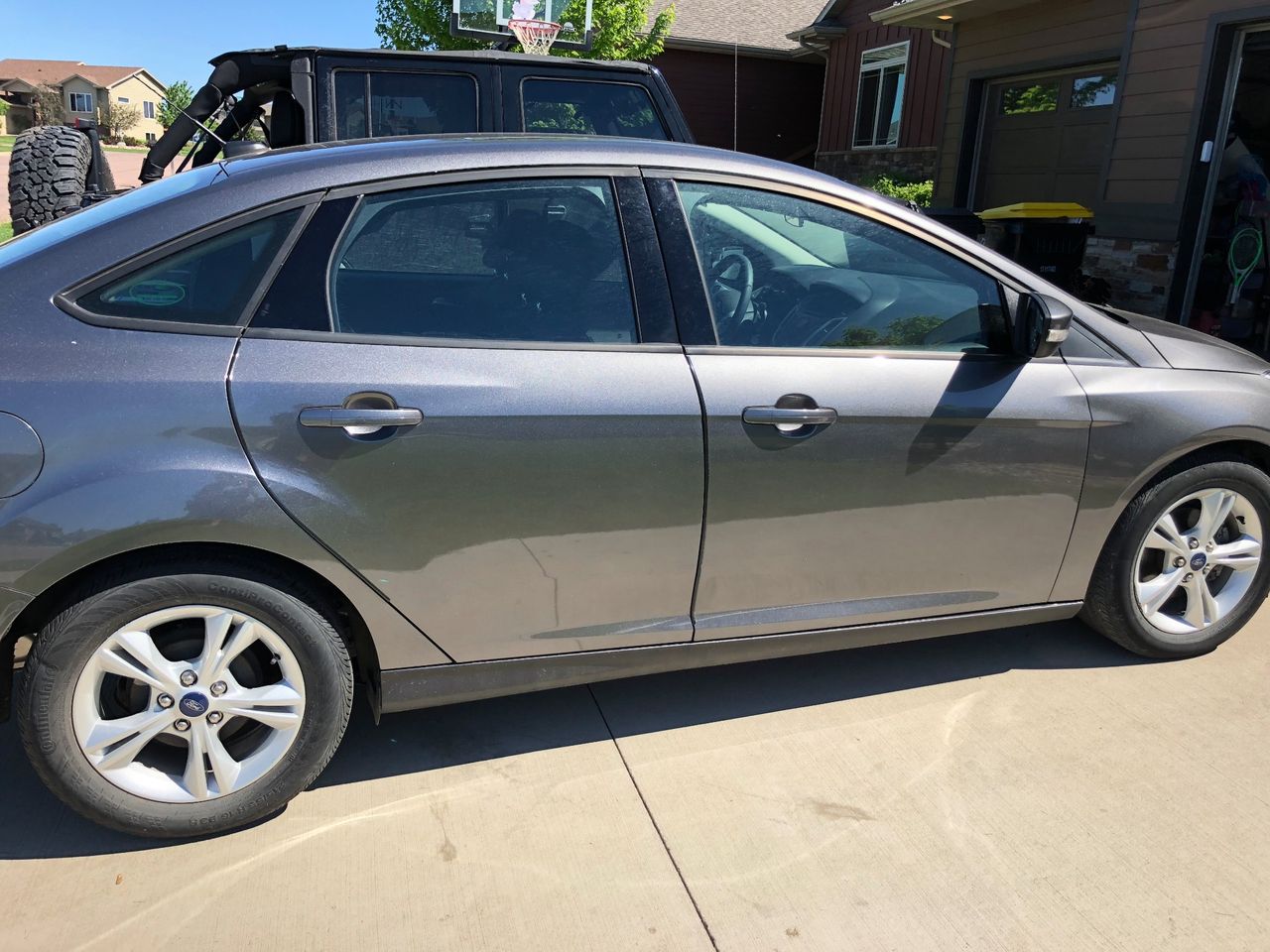 2014 Ford Focus SE | Sioux Falls, SD, Sterling Gray Metallic (Gray), Front Wheel