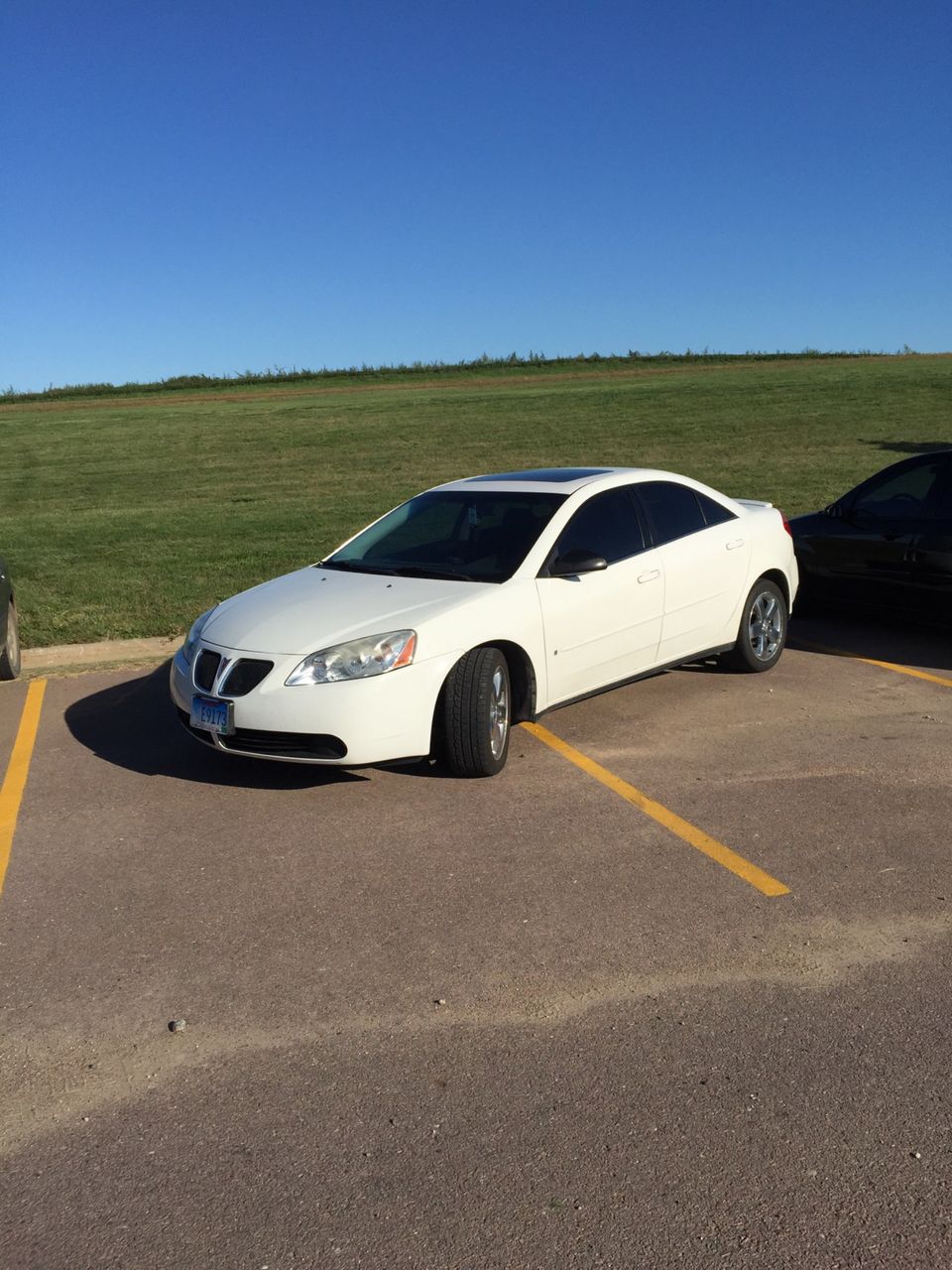 2007 Pontiac G6 GT | Sioux Falls, SD, Ivory White (White), Front Wheel