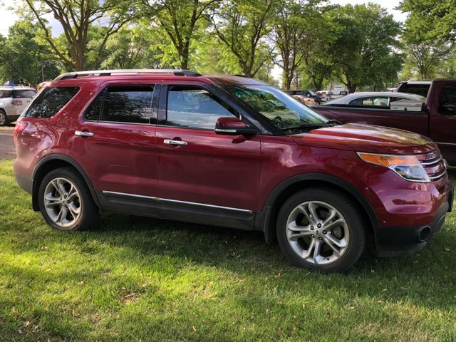 2013 Ford Explorer XLT, Ruby Red Metallic Tinted Clear Coat (Red & Orange)
