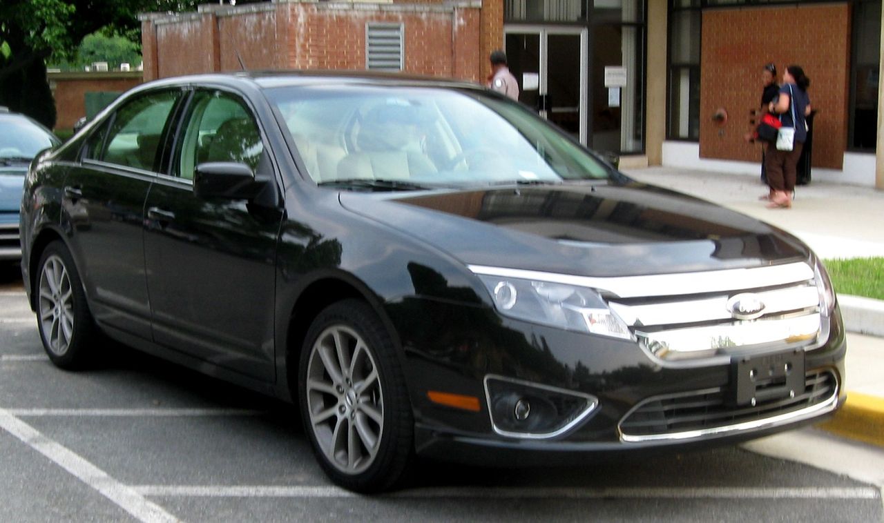 2010 Ford Fusion | Alcester, SD, Tuxedo Black Clearcoat Metallic (Black)