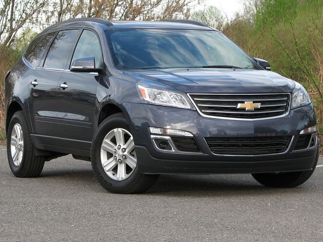 2013 Chevrolet Traverse, Cyber Gray Metallic (Gray)