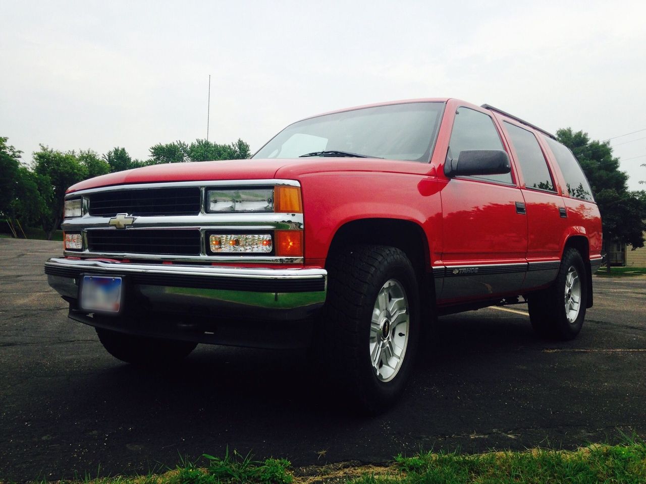 1999 Chevrolet Tahoe LS | Sioux Falls, SD, Victory Red (Red & Orange), 4 Wheel