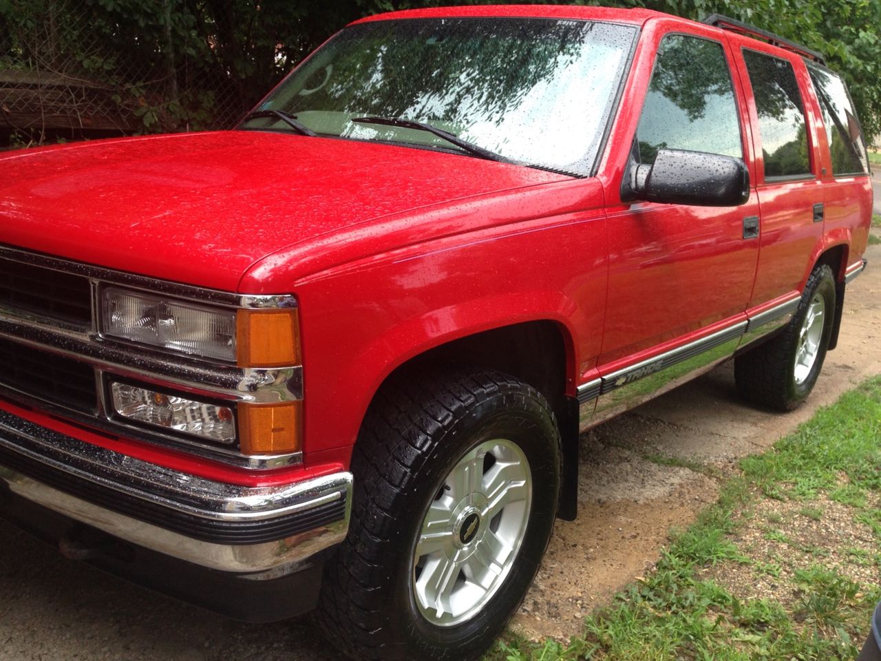 1999 Chevrolet Tahoe LS | Sioux Falls, SD, Victory Red (Red & Orange), 4 Wheel