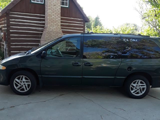 2000 Dodge Grand Caravan SE, Shale Green Metallic (Green), Front Wheel