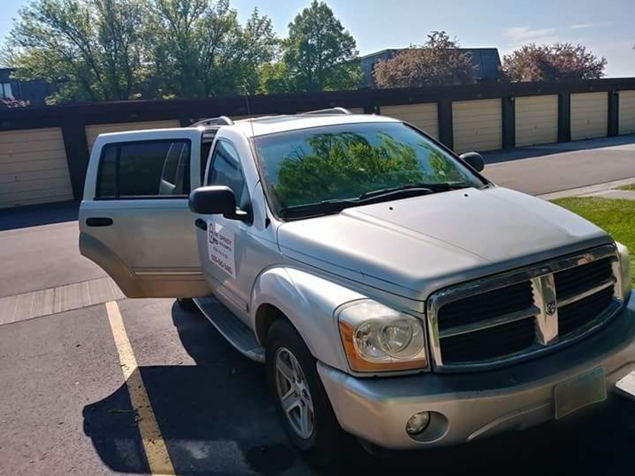 2005 Dodge Durango Limited | Sioux Falls, SD, Bright Silver Metallic Clearcoat (Silver), 4 Wheel