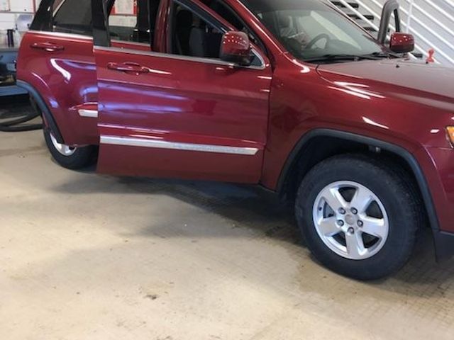 2012 Jeep Grand Cherokee Laredo, Deep Cherry Red Crystal Pearl Coat (Red & Orange), 4x4