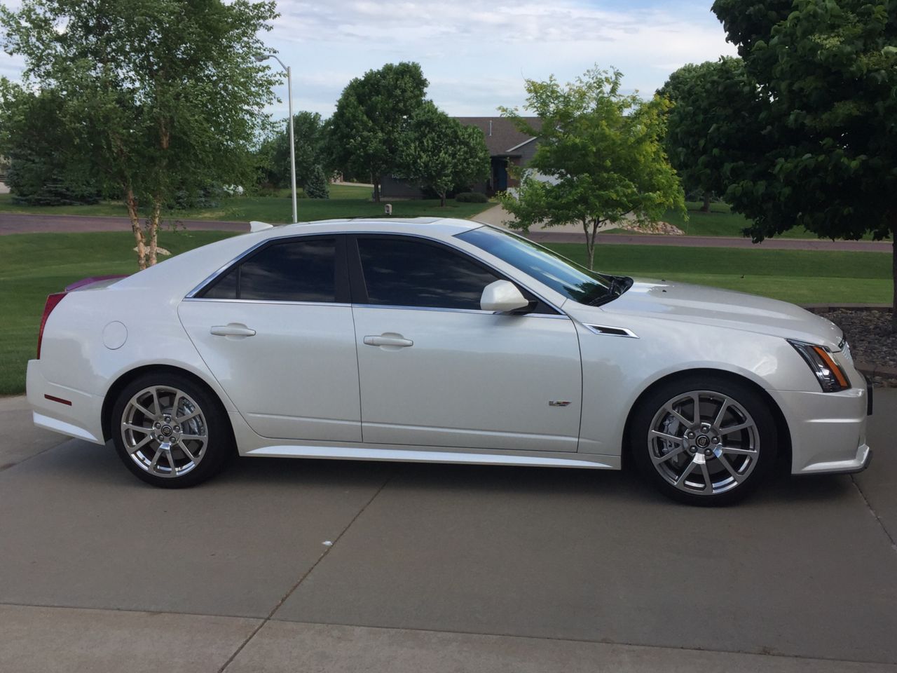 2012 Cadillac CTS-V Base | Brandon, SD, White Diamond Tricoat (White), Rear Wheel