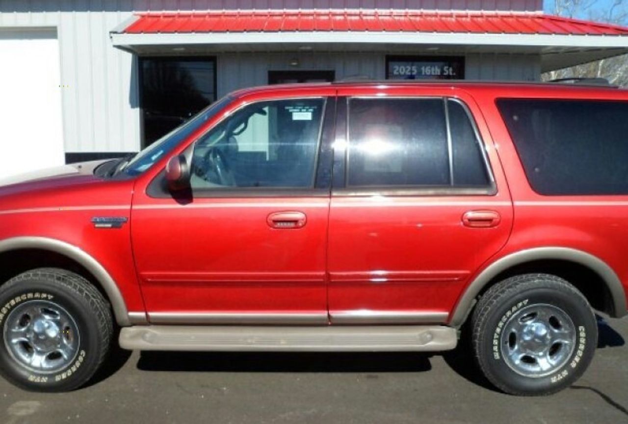 2000 Ford Expedition Eddie Bauer | Brandon, SD, Laser Red Tinted Clearcoat (Red & Orange), 4 Wheel