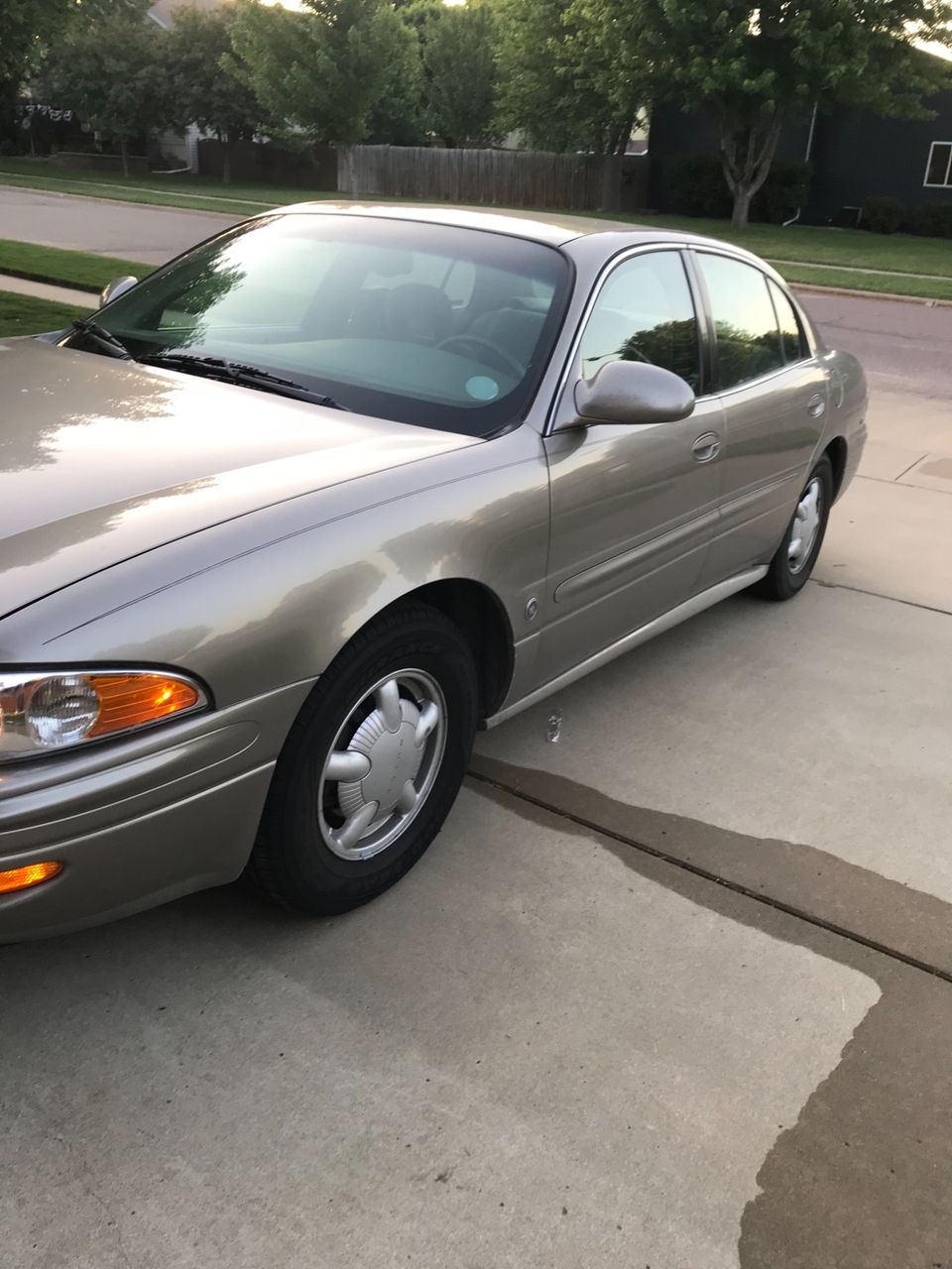 2000 Buick LeSabre | Sioux Falls, SD, Light Bronzemist Metallic (Brown & Beige), Front Wheel