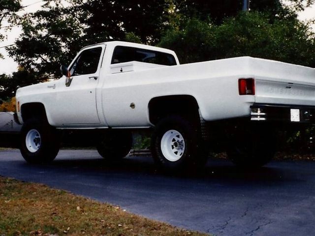 1977 Chevrolet C/K 10 Series, White