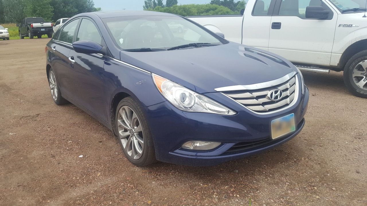 2013 Hyundai Sonata | Sioux Falls, SD, Indigo Blue Pearl (Blue), Front Wheel