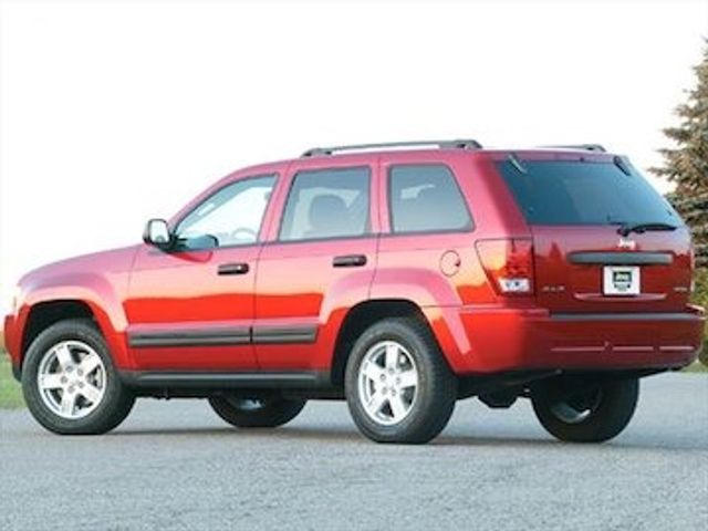 2005 Jeep Grand Cherokee, Inferno Red Crystal Pearlcoat (Red & Orange)