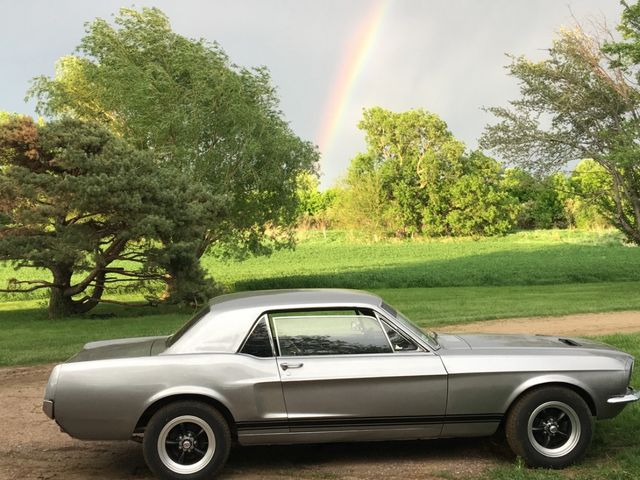 1967 Ford Mustang, Gray