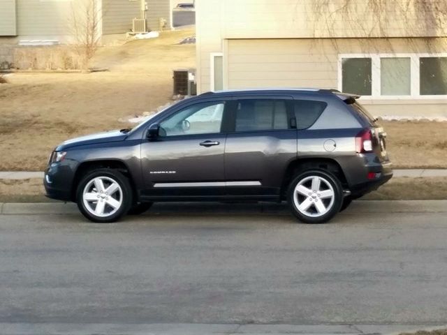 2014 Jeep Compass High Altitude Edition, Granite Crystal Metallic Clear Coat (Gray), Front Wheel