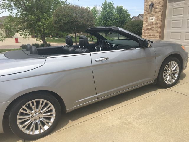 2015 Chrysler 200 Convertible, Silver