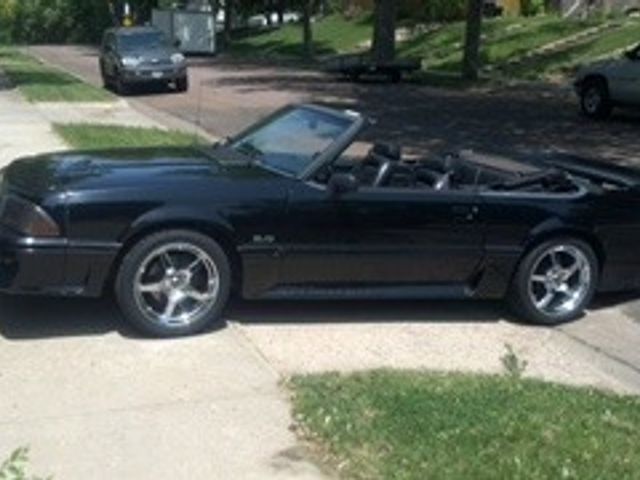 1993 Ford Mustang GT, Black Clearcoat (Black), Rear Wheel