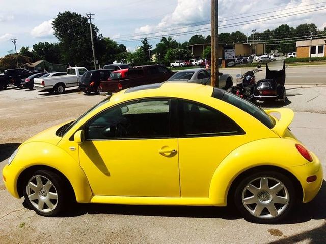 2002 Volkswagen Beetle GLX, Yellow, Front Wheel