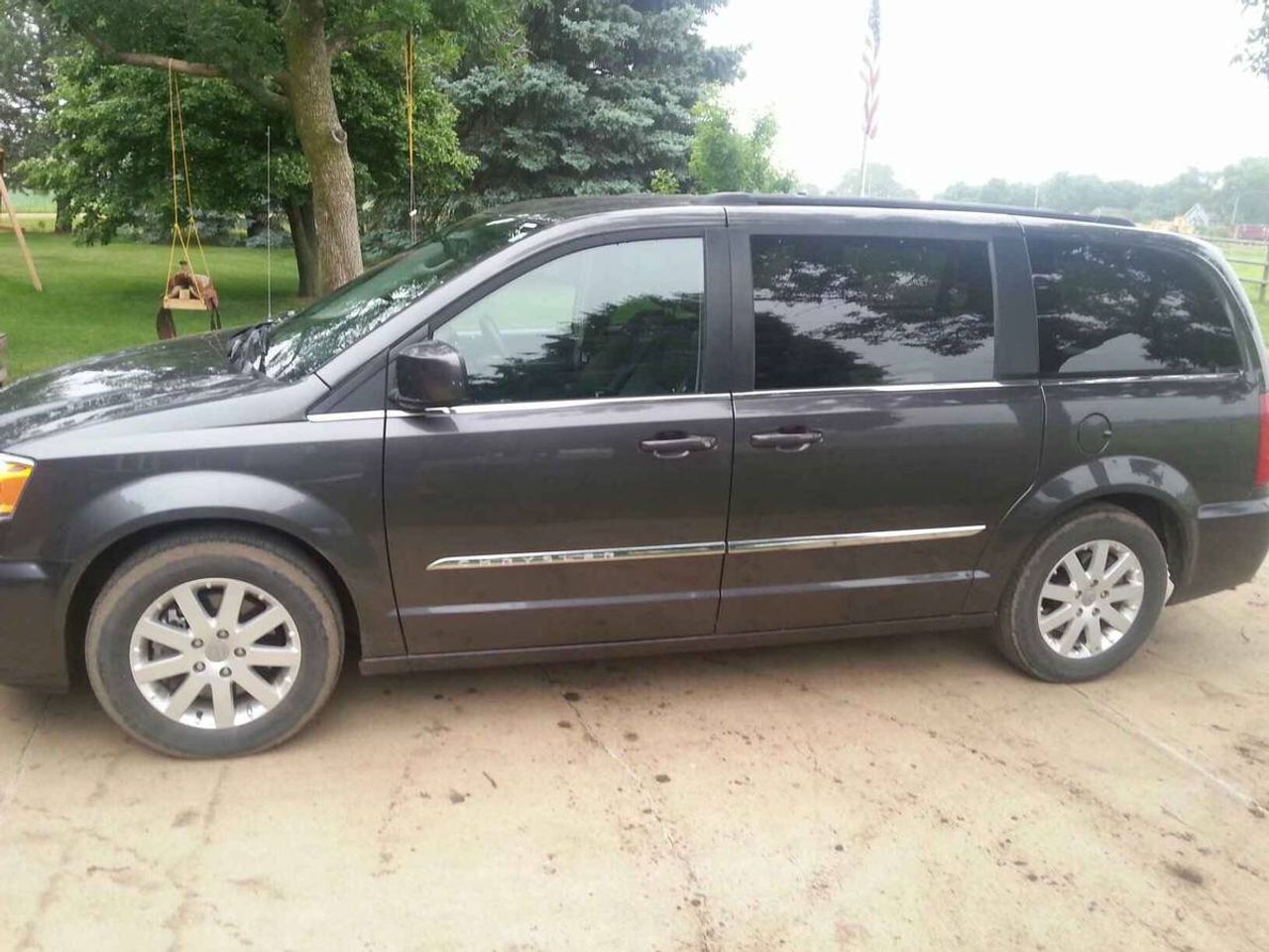 2016 Chrysler Town and Country Limited | Humboldt, SD, Billet Silver Metallic Clear Coat (Silver), Front Wheel