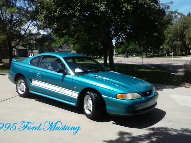 1995 Ford Mustang, , Rear Wheel
